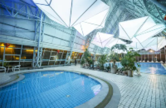 Yunhe Banshan Hot Spring Resort Hotel (Tengchong Mayugu Hot Spring Town)