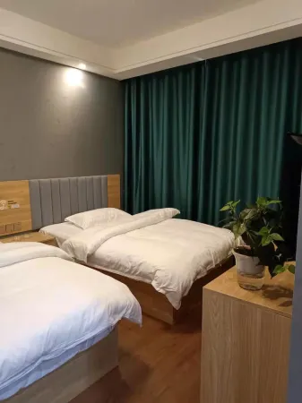 Luxi Yushun Hotel Отели рядом с достопримечательностью «Yao Family Courtyard in Taiyuan, Shanxi»