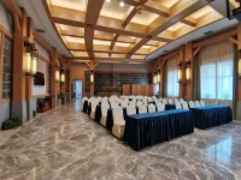 Oriental Pearl International Hotel Hoteles en Mudanjiang