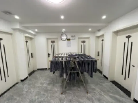 Yaxin Hotel