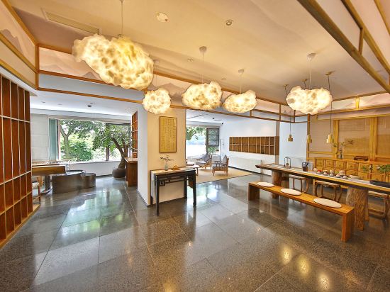 Shangshang Four Seasons Shangpin (Leshan Shangzhongshun Commercial Food Street Branch)