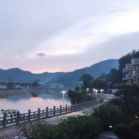Huisen Huishe Guesthouse