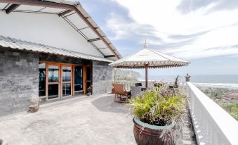 Adinda Beach Hotel and Villa