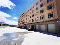 Dachaidan Juxinyuan Business Hotel Hoteles cerca de Emerald Lake