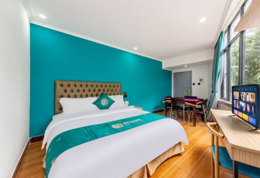 유메이 이핀 호텔 근처 거리 풍경