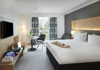 Hilton London Croydon Hotel dekat Old Coulsdon Congregational Church