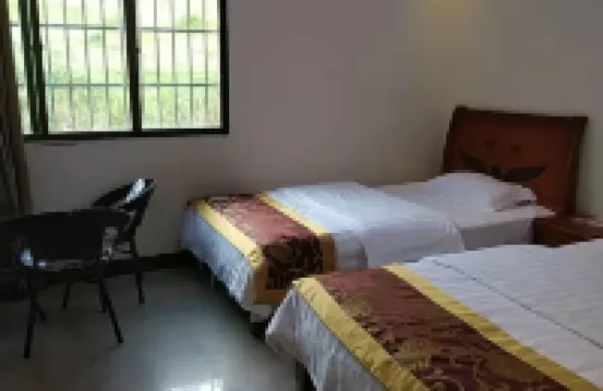 Dushan Xinyi Fashion Hotel
