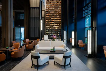 Genpla Hotel, Shenzhen Qianhai Отели рядом с достопримечательностью «Спортивный центр Боань-поле для плавания»