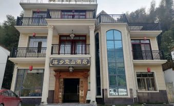 Yishan Hotel, Tongxiang