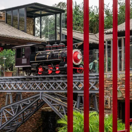 Mengzi Fanjian Humanities and Art Hotel (Bisezhai Branch)