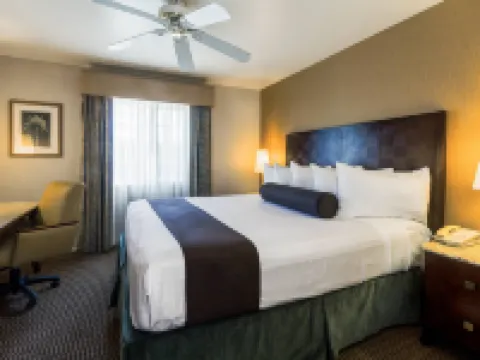Ramada by Wyndham Costa Mesa/Newport Beach Hotels in Costa Mesa