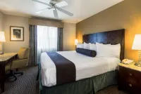 Ramada by Wyndham Costa Mesa/Newport Beach Hotel di Costa Mesa