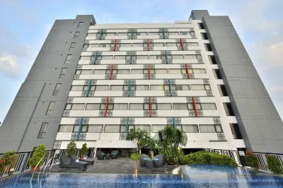 THE 1O1 Palembang Rajawali Hotel dekat Dokter Gigi Thomas