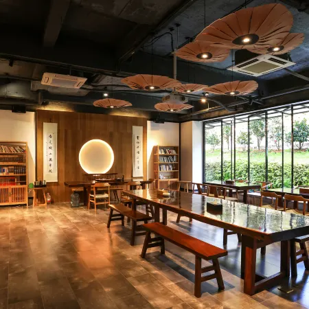 Shuiyun Jingshe Hot Spring Hotel (Xinfeng Meikeng)