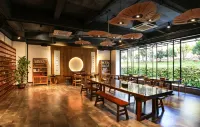 Shuiyun Jingshe Hot Spring Hotel (Xinfeng Meikeng) Các khách sạn ở Tân Phong