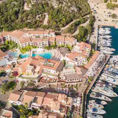 W Sardinia - Poltu Quatu Hotel Exterior