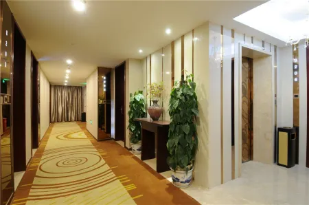 Shirenhe Holiday Hotel Отели рядом с достопримечательностью «Shuzhen Gymnasium»