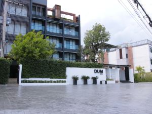 Dum Hotel - Si Phum