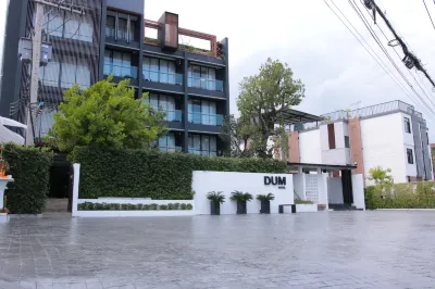 Dum Hotel - Si Phum