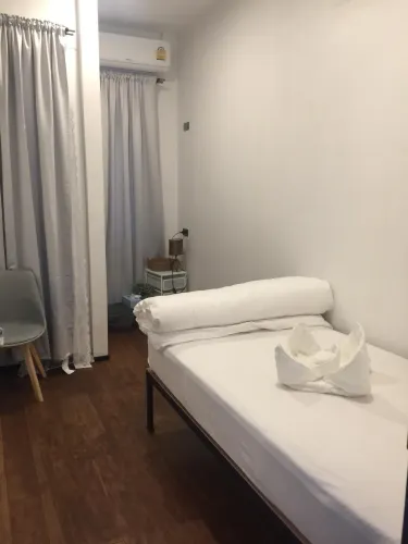 ห้องเตียงเดี่ยวขนาดเล็ก (ห้องน้ำรวม)