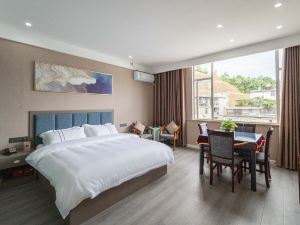 Enshi Rongjin Select Hotel