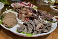 阿爾泰七台火山キャンプ場 - 朝食