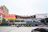 索菲花園飯店（大竹客運站天泰新天地店） - 停車場