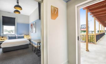 Nightcap at Federal Hotel Mt Gambier