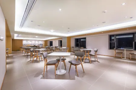 HAVE FUN HOTEL Отели рядом с достопримечательностью «Mingjiao Temple»