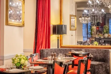 Hotel Trianon Rive Gauche Отели рядом с достопримечательностью «Люксембургский сад»