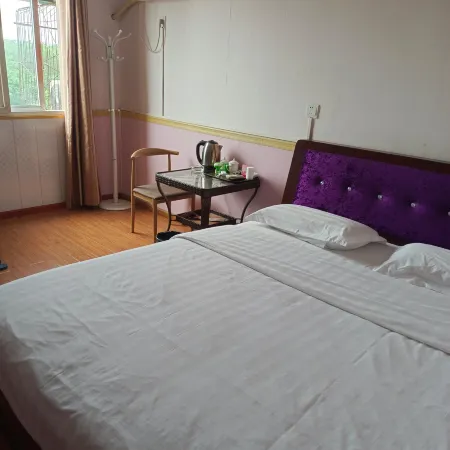 Luojiang Jinyuan Hotel
