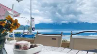 Lugu Lake plain brocade lake scenery light luxury B&B