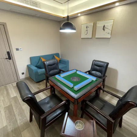 Sicily Hotel, Pingchang