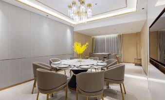 Yichang Lishe Light Luxury Business Travel Hotel