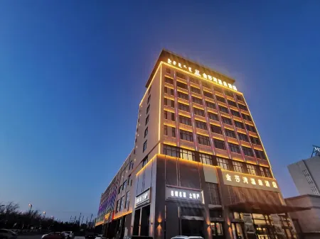 Kulunqi Jinshawan Hot Spring Hotel Отели рядом с достопримечательностью «Fuyuan Temple»