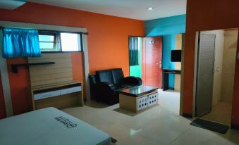 Lonari Hotel