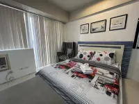 Del's Condotel across NAIA Terminal 3 Hotel in zona Newport Performing Arts Theater