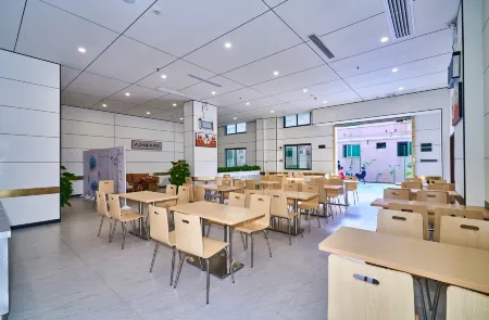 Taishan Xiachuan Island Yijing Intelligent Hotel Отели рядом с достопримечательностью «Wang Fu Zhou»