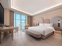 Mercure Kashgar (Gucheng Scenic Area) Hotels near Donghu Park