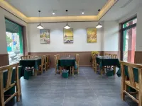 Seed Flower Xiaozhuliyuan Homestay (Zhongshan Road Zhanqiao Branch)