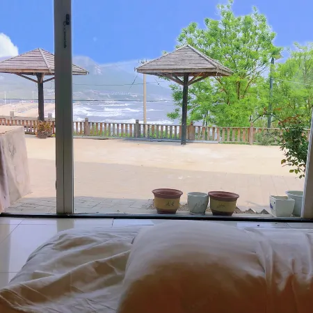 Juehua Island Fisherman's House Women's Hotel