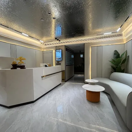Zhushan Triumph Light Luxury Hotel Отели в г. Чжушань