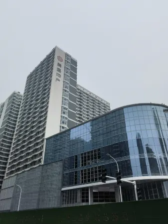 Lancang Hotel (Zhengzhou Xinwan Square Aquarium Store） Отели рядом с достопримечательностью «North China University of Water Resources and Electric Power Relational Area»