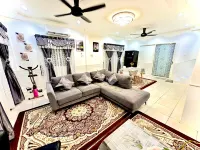 Corner Lot Taman Bahagia Batu 7 ( 2Minutes to Airport) Hotels in Sepilok