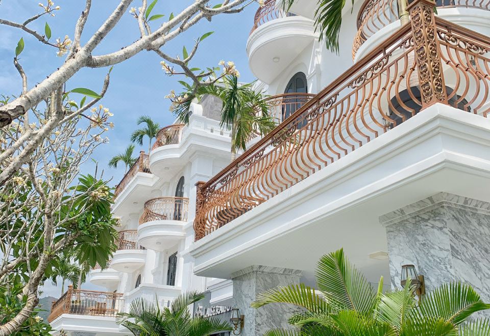 라 세라 스위트 나트랑의 수영장 이미지