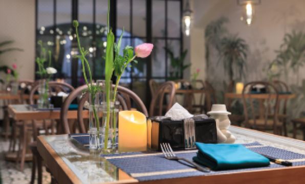 Yangshuo Antiya Hotel (Yulonghe Shili Gallery Store)