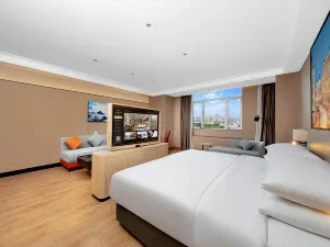 Vienna International Hotel （Hami High speed Railway Station Store）
