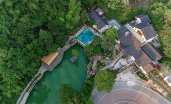 Zhangjiajie Fu Xi Er Yi ·LiFe Qingshe Design Meisu