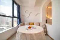 LeDing Hotel (Zhengzhou Erqi Square David City Branch)