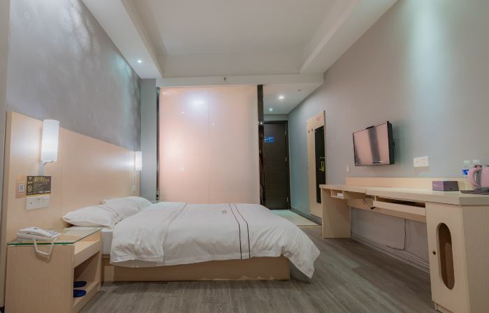 XIANGJIANG HOTEL